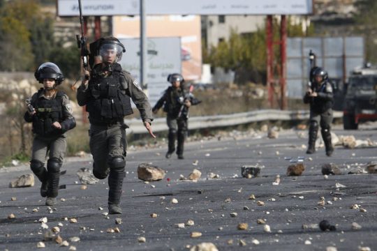 Οργή, ρουκέτες και διπλωματία
