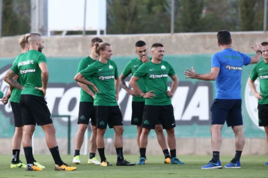 Οι υπογραφές πάνω από την Τούμπα…