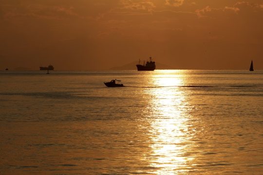 Ποιο πλοίο θα κάνει την πρωτιά στον Πειραιά με τη νέα χρονιά