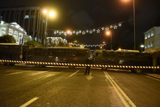 Φάτνη υπό κατάσχεση και άστρο της Βηθλεέμ