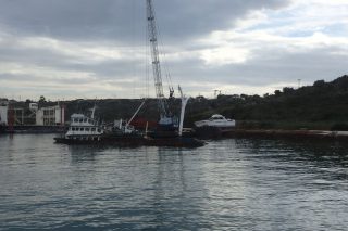 Επιχείρηση καταγραφής και απομάκρυνσης των παροπλισμένων πλοίων