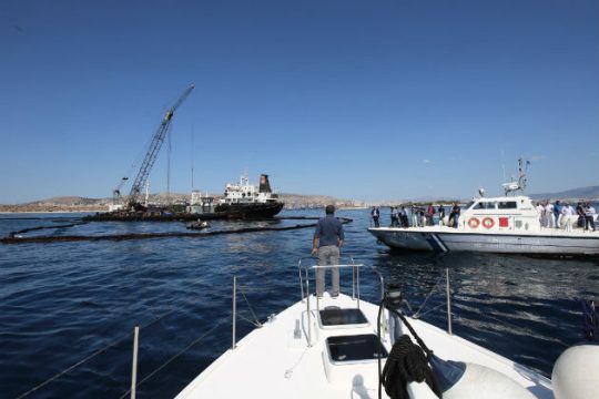 Συγκοινωνούντα δοχεία λαθρεμπορίου καυσίμων