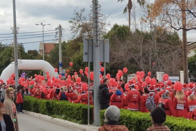 Θεσμός το Santa Run, 3.000 Aγιοβασίληδες για καλό σκοπό