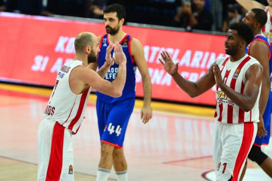 Τα εύκολα δύσκολα έκανε ο Ολυμπιακός