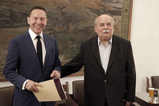 «Τρικλοποδιά» στην καθαρή έξοδο