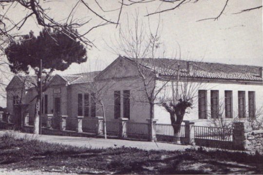 Το Δημοτικό Σχολείο Κύμης σε μακρά ακινησία