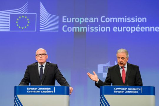 «Η αλληλεγγύη δεν μπορεί να είναι a la carte»