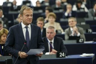Τουσκ: Κατάργηση της υποχρεωτικής ποσόστωσης προσφύγων