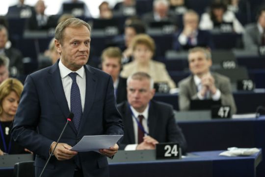 Τουσκ: Κατάργηση της υποχρεωτικής ποσόστωσης προσφύγων