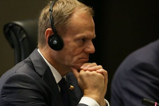 Ανα(ν)τροπή Τουσκ στο προσφυγικό