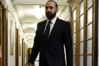Ξεκάθαρος δρόμος για… καθαρή έξοδο