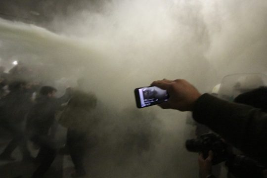 Λίγη τσίπα και λίγη δημοκρατία θέλουμε