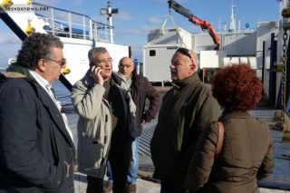 Ο «πόλεμος» των οικίσκων με θύματα τους πρόσφυγες