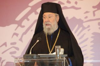 Εχθροί μας οι μετανάστες κηρύττει ο Αρχιεπίσκοπος Κύπρου