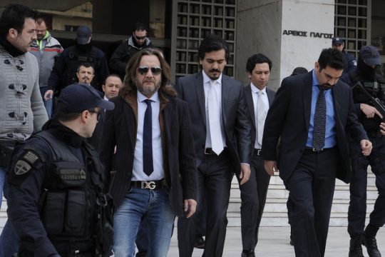 «Δημόσια τάξη» υπεράνω νόμου