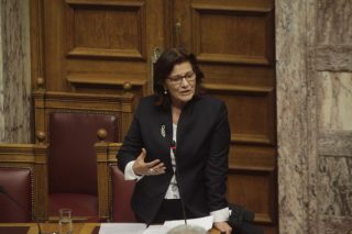 Αυξήσεις στο Επίδομα Παιδιού για 738.000 οικογένειες και πλαφόν εισοδήματος