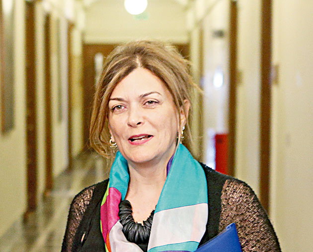 Ασυνεννοησία για τις 12 δόσεις