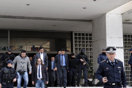 Νέο αίτημα έκδοσης των 8 στρατιωτικών από την Τουρκία