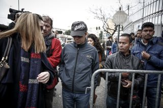 Το άσυλο και τα διαπιστευτήρια