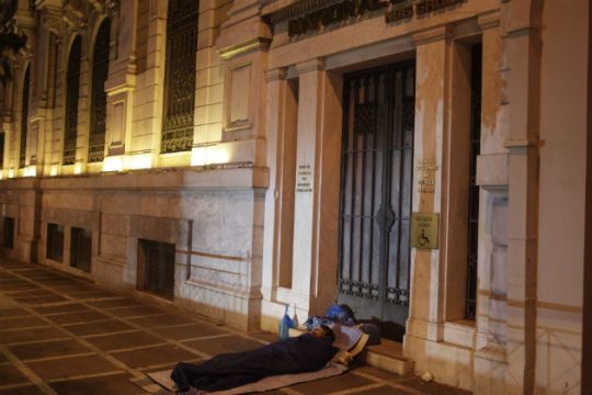 Μέτρα για την προστασία των αστέγων από το κρύο