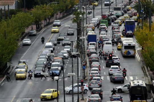 Με σαραβαλάκια ο ελληνικός στόλος των αυτοκινήτων