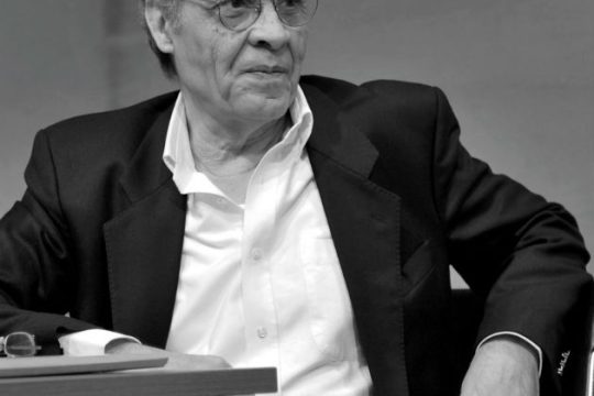 Πέθανε ο μεταφραστής και κριτικός λογοτεχνίας Αρης Μπερλής