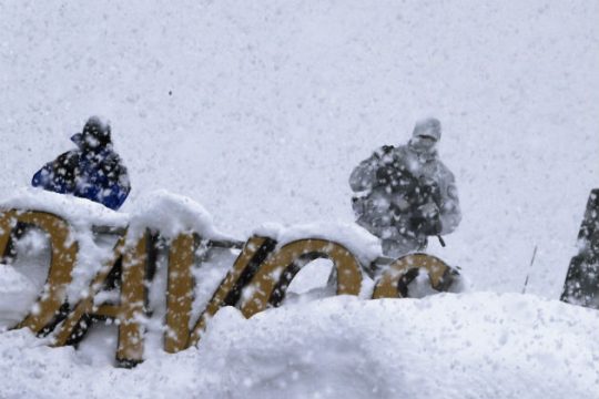 Κεκλεισμένων των θυρών τα «ευαίσθητα» θέματα