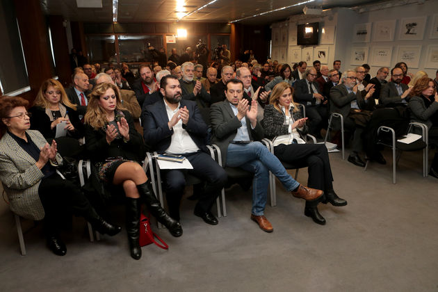 Τα μέτρα στήριξης, το συνεταιριστικό μοντέλο, το μέλλον της δημοσιογραφίας