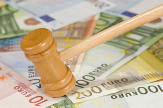 Κανείς πλειοδότης, ούτε χθες, για τα 15 οικόπεδα της «Φίλκεραμ Τζόνσον»