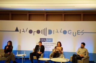 «Στην Ελλάδα τα ΜΜΕ δεν ελέγχουν την εξουσία, είναι μέρος του προβλήματος»