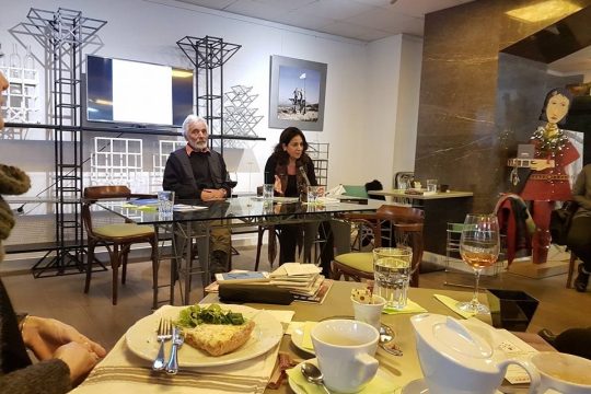 Έκθεση για τον βιομηχανικό σχεδιασμό και τις οινοθήκες