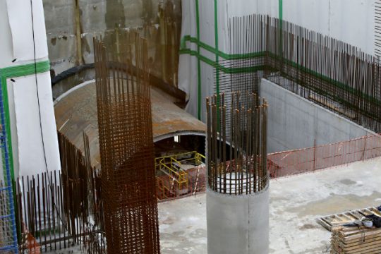 Δίωξη για μίζες σε μέλη της Κοινοπραξίας Συμβούλων του Μετρό