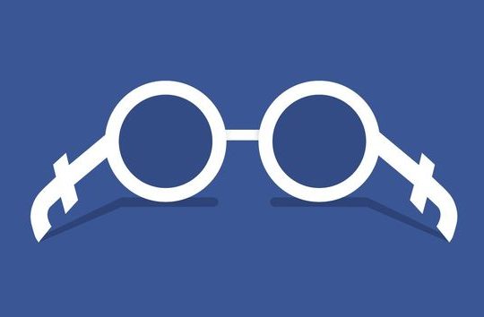 Οι άνθρωποι που αφαιρούν πέη από τα social media