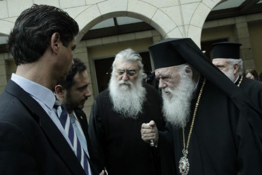 Αδιάλλακτη για το «Μακεδονία» η ΔΙΣ-Κατά των συλλαλητηρίων ο Ιερώνυμος