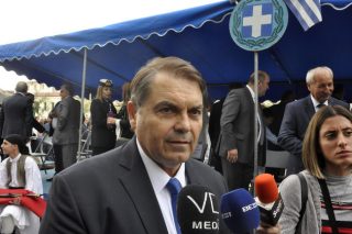 Ακόμα ένας μνηστήρας για τη Μακεδονία