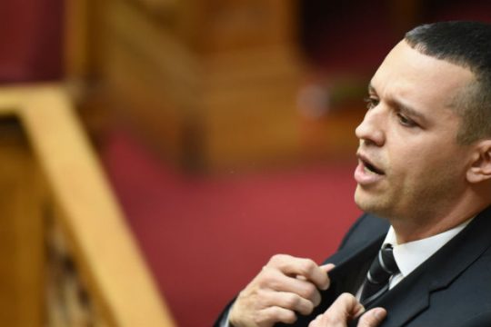 Παραπομπή Κασιδιάρη ζητά ο πρόεδρος της Βουλής
