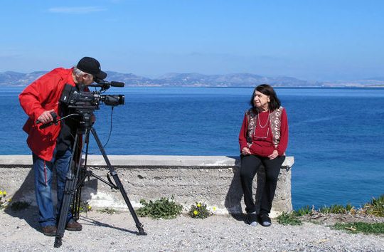 «Το μεγάλο έγκλημα της εποχής μας είναι να είσαι πολιτικός…»
