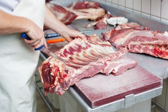 Δέσμευσαν 263 κιλά κρέας και παράγωγα λόγω ακαταλληλότητας