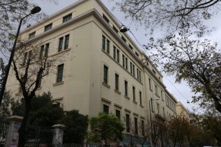 Στη σκιά του Πολυτεχνείου