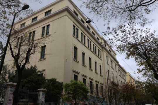 Στη σκιά του Πολυτεχνείου