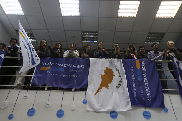 «Ούτε Αναστασιάδη ούτε Μαλά», η τάση των «ενδιάμεσων»