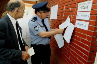 Πυρετώδεις διαβουλεύσεις για συμμαχίες