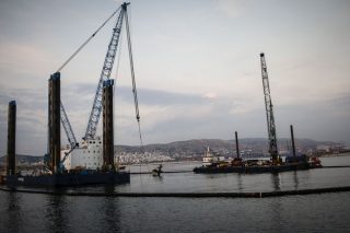 Ανελκύονται από το Πέραμα δύο παλιά ναυάγια