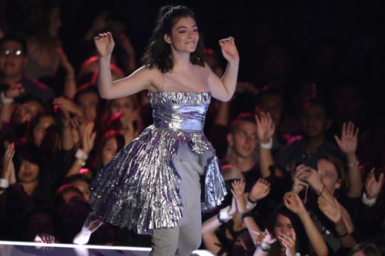 Η Lorde κατηγορείται για αντισημιτισμό