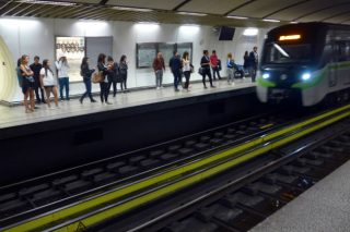Δίωξη για μίζες σε μελέτες έργων του μετρό