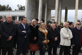 Αποχαιρετισμός σε έναν δημοσιογράφο