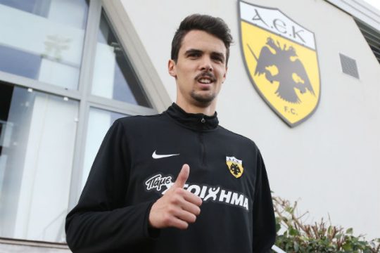 Για 3,5 χρόνια στην ΑΕΚ ο Μοράν