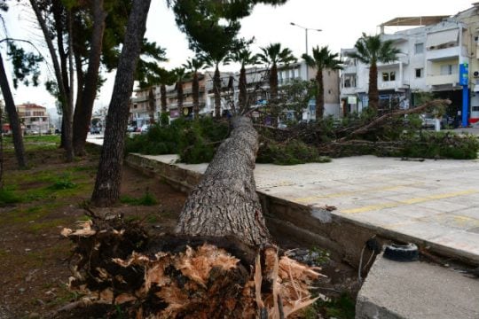 Σοβαρά προβλήματα από την κακοκαιρία