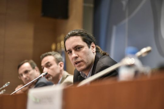 14.000 στην «ουρά» για να μπουν στη ρύθμιση