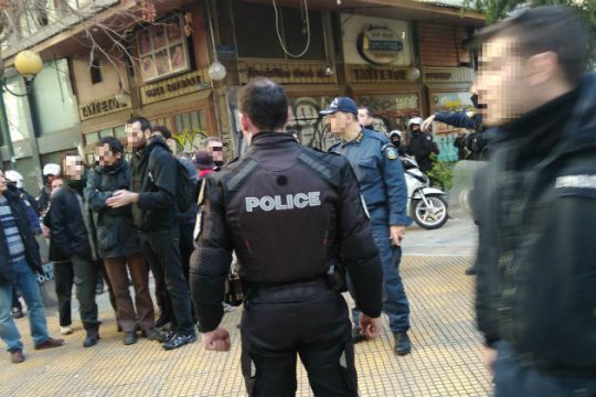Καταγγελία στην «Εφ.Συν.» για αυθαίρετες προσαγωγές πολιτών